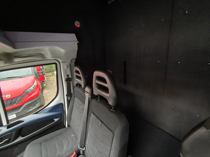 Iveco Daily 10 ПАЛЕТА///* ОБСЛУЖЕН* /ЛАМАР//* ЛИЗИНГ, снимка 9 - Бусове и автобуси - 52314224