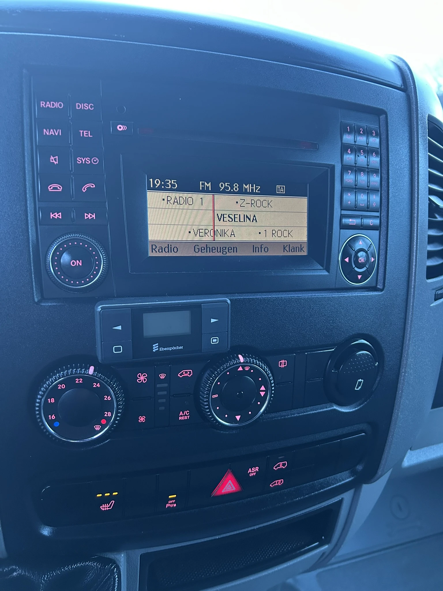 VW Crafter 2.0TDI* Klima* NAVI* �������* Euro5 | Mobile.bg � ����������� 11