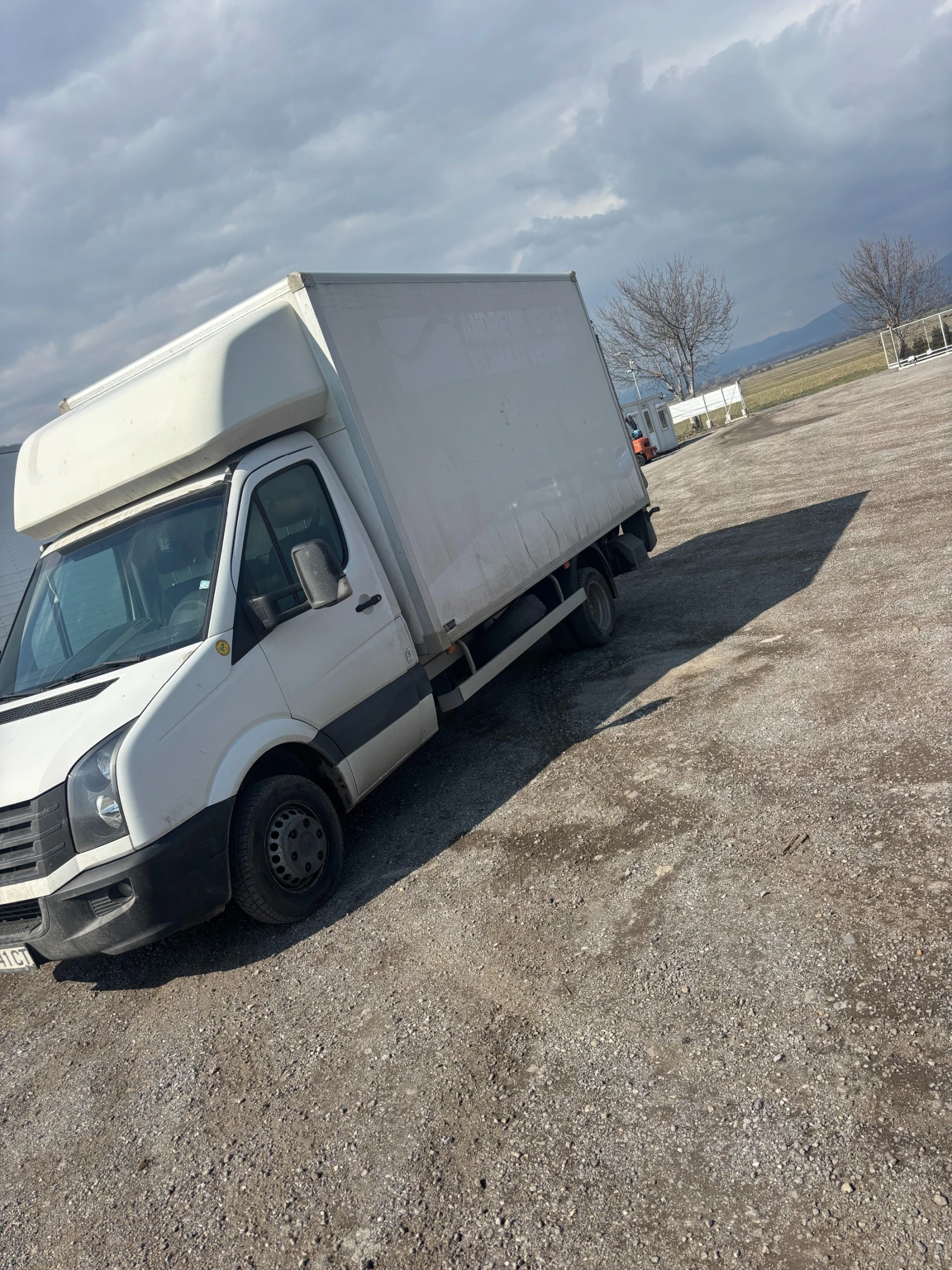 VW Crafter Падащ борд 2.0, 6 скорости, снимка 2 - Бусове и автобуси - 53721878
