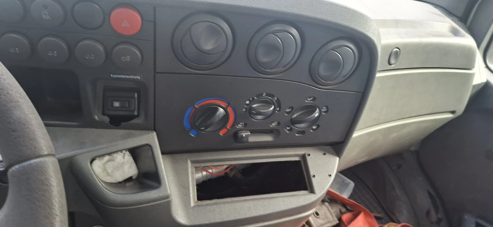 Iveco Daily Turbo, снимка 13 - Бусове и автобуси - 55446715