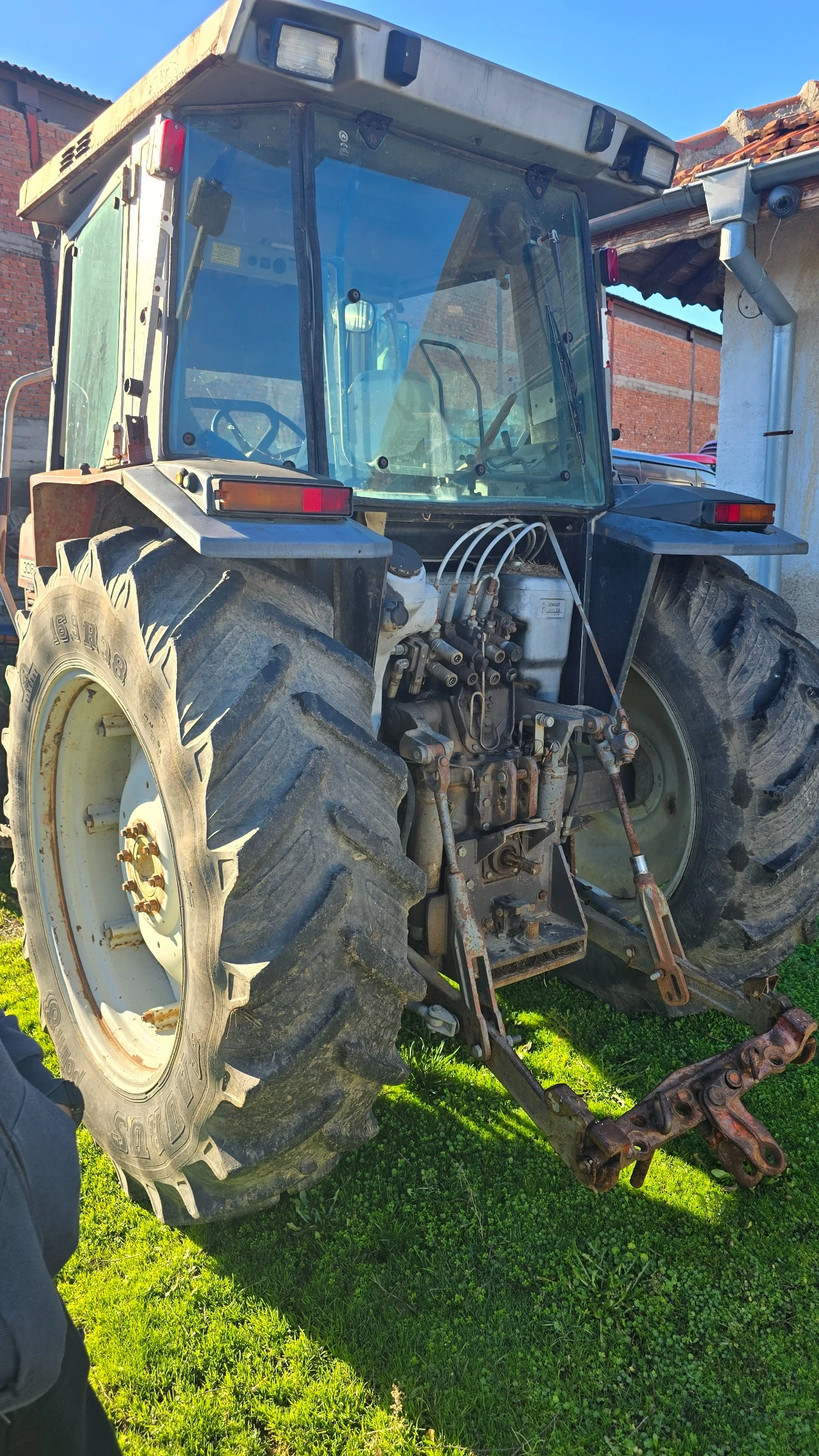 Трактор Massey 3080 (5642 часа)  - изображение 4