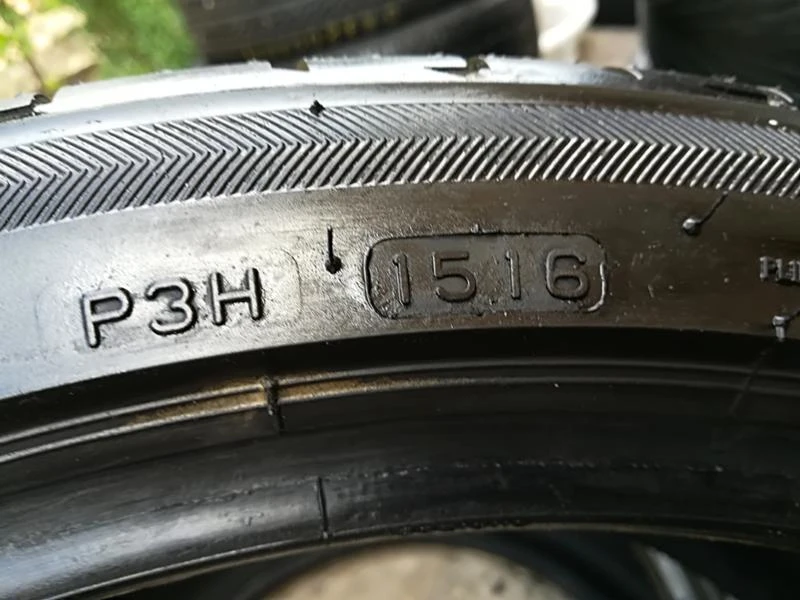 Гуми Летни 255/35R19, снимка 6 - Гуми и джанти - 21769031