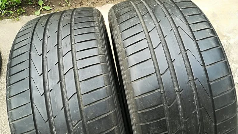 Гуми Летни 225/50R17, снимка 2 - Гуми и джанти - 25339026