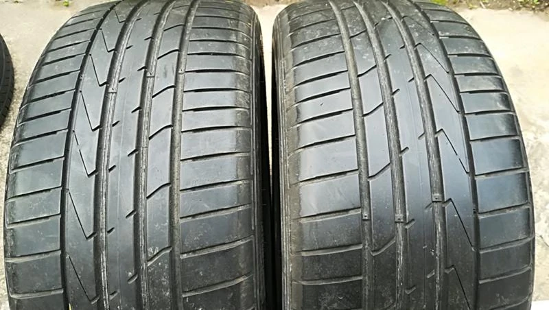 Гуми Летни 225/50R17, снимка 1 - Гуми и джанти - 25339026