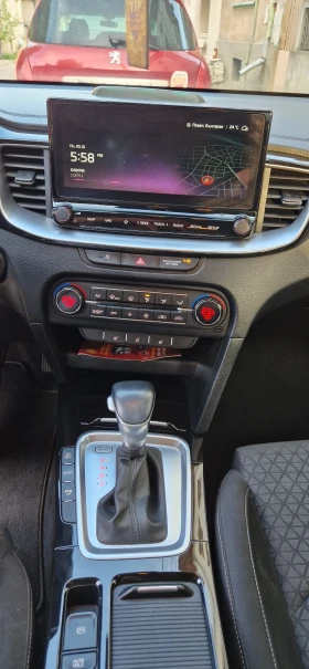 Kia Ceed 1.6 PHEV, снимка 8
