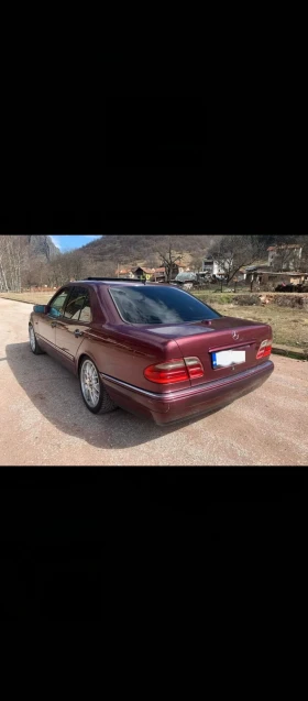 Mercedes-Benz E 420 4.2i V8 Автоматик, снимка 2