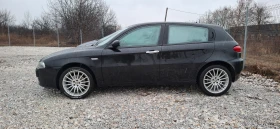 Alfa Romeo 147 1.6 TS 16V Distinctive 1