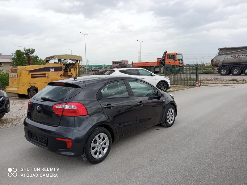 Kia Rio 1.3 бензин , снимка 3 - Автомобили и джипове - 45333843