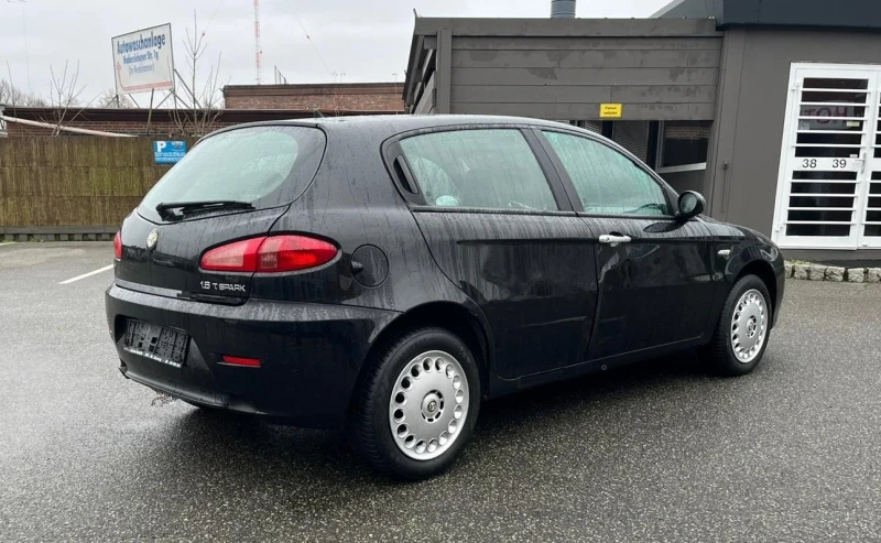 Alfa Romeo 147 1.6 TS 16V Distinctive, снимка 7 - Автомобили и джипове - 48669097