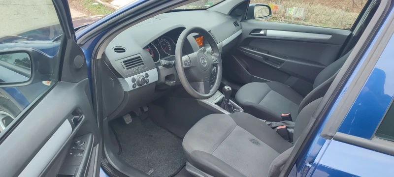 Opel Astra 1.6, снимка 8 - Автомобили и джипове - 49257717