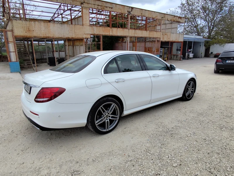 Mercedes-Benz E 220, снимка 7 - Автомобили и джипове - 52855994