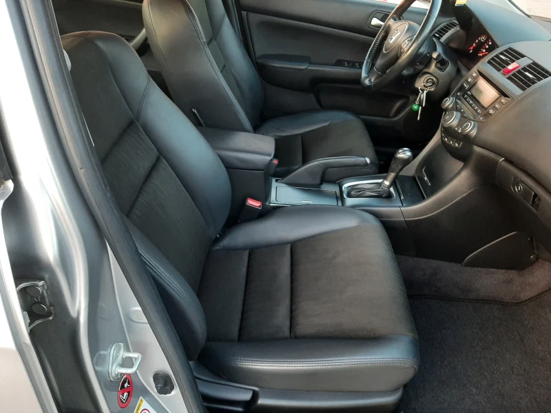 Honda Accord 2.0i AUTO FACE 91000km!!!, снимка 13 - Автомобили и джипове - 52160226
