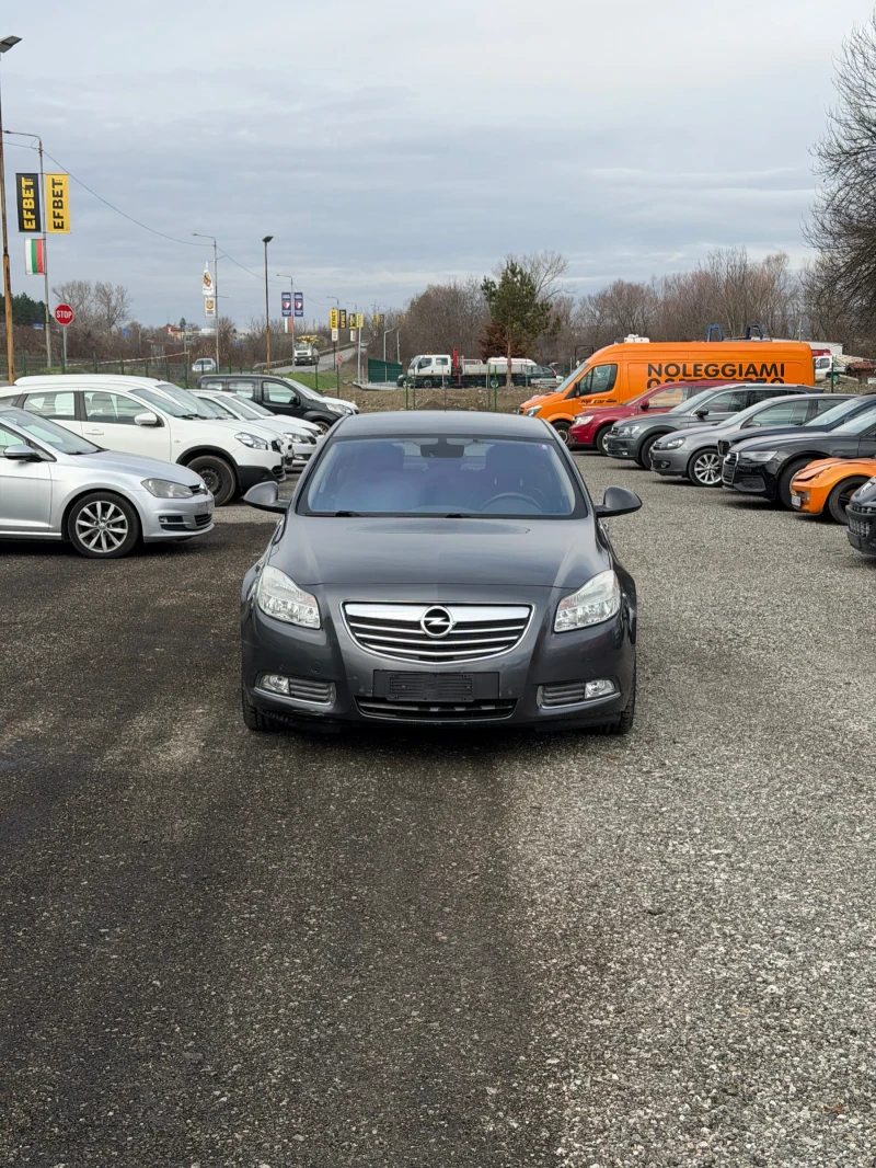 Opel Insignia 2.0 CDTI, снимка 2 - Автомобили и джипове - 52644385