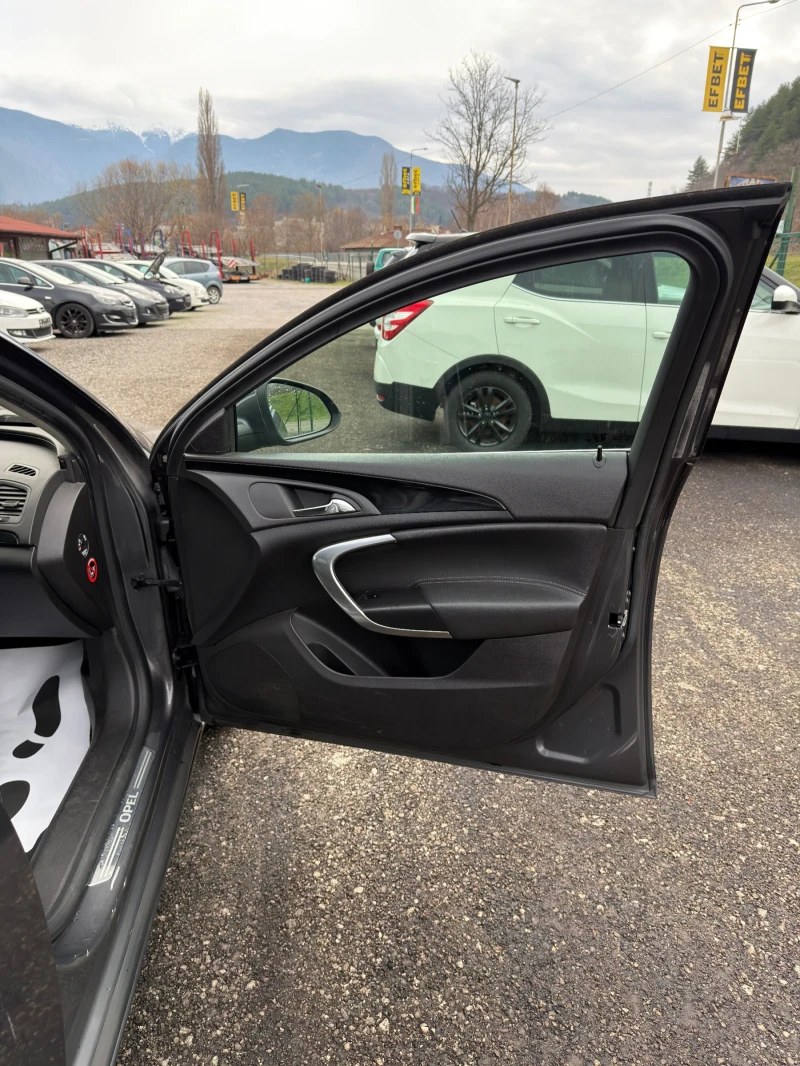 Opel Insignia 2.0 CDTI, снимка 9 - Автомобили и джипове - 52644385