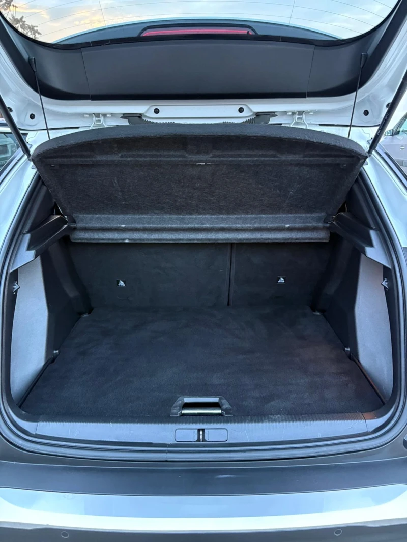 Peugeot 2008, снимка 11 - Автомобили и джипове - 52686247