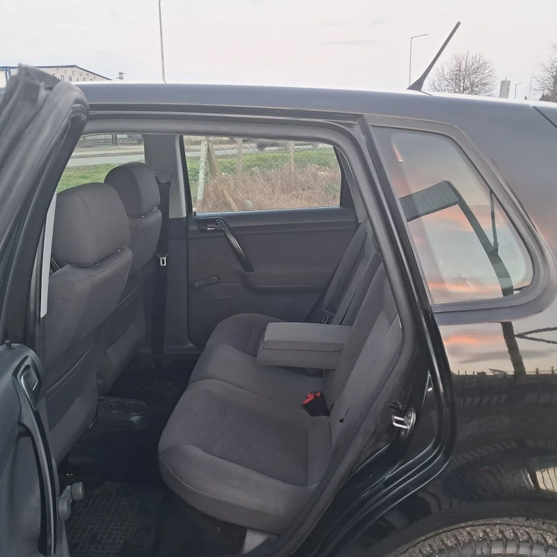 VW Polo 1 2i, снимка 9 - Автомобили и джипове - 53013971