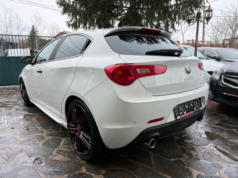 Alfa Romeo Giulietta 1750TBi! Quadrifoglio Verde TCT! АВТОМАТ!, снимка 7 - Автомобили и джипове - 53166065