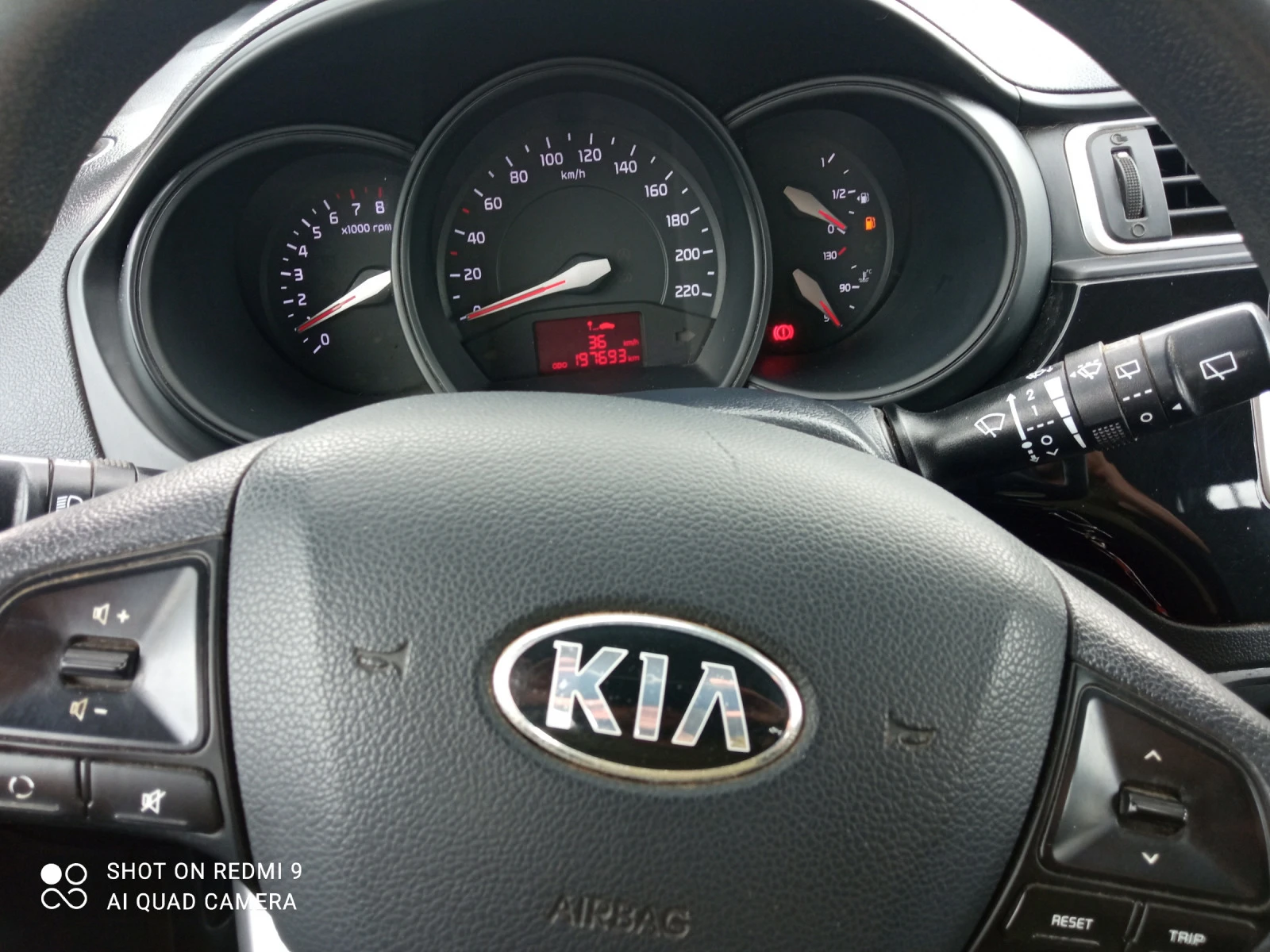 Kia Rio 1.3 бензин  - изображение 10