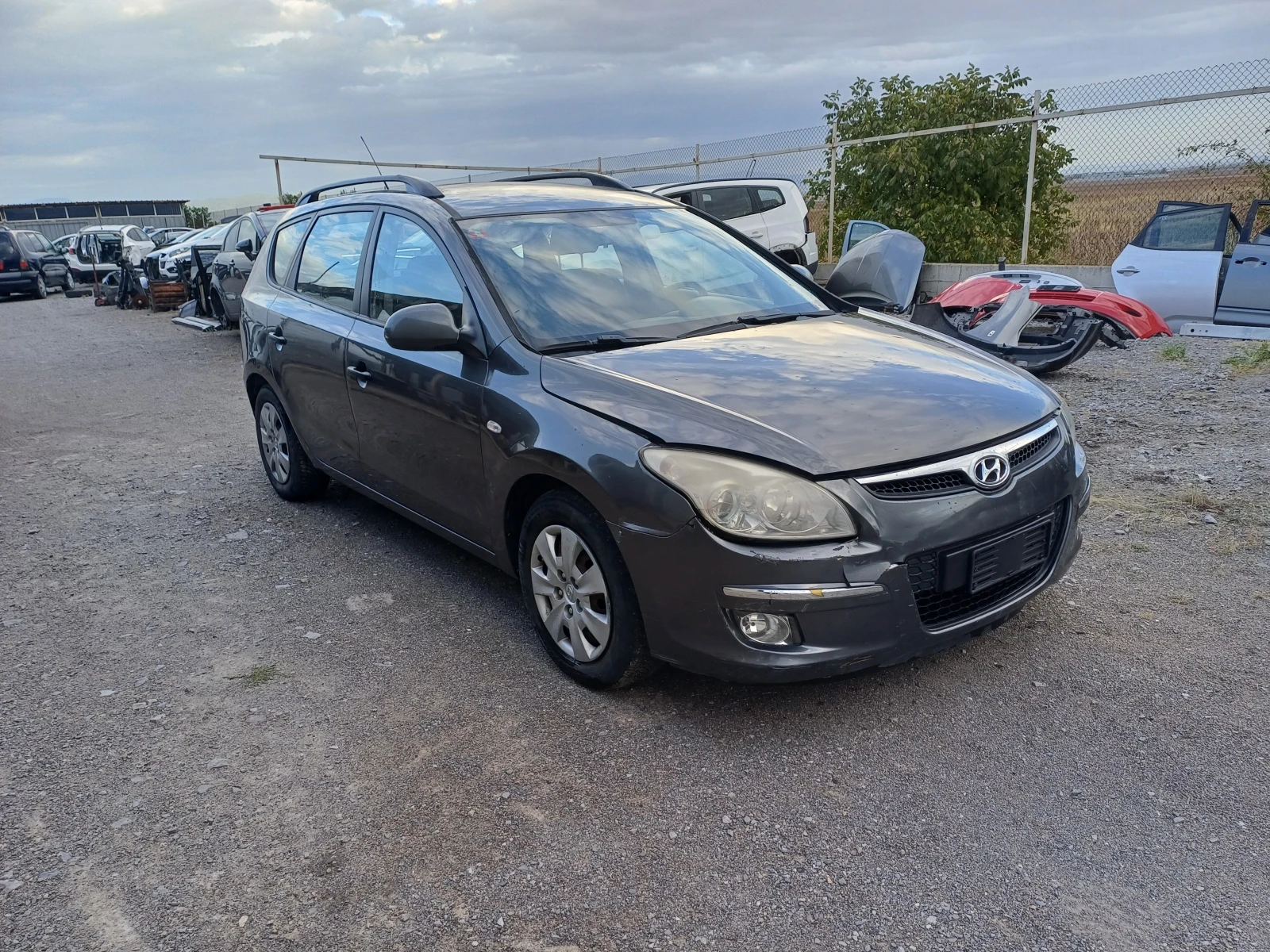 Hyundai I30 1.6crdi-90кс.на части - изображение 2