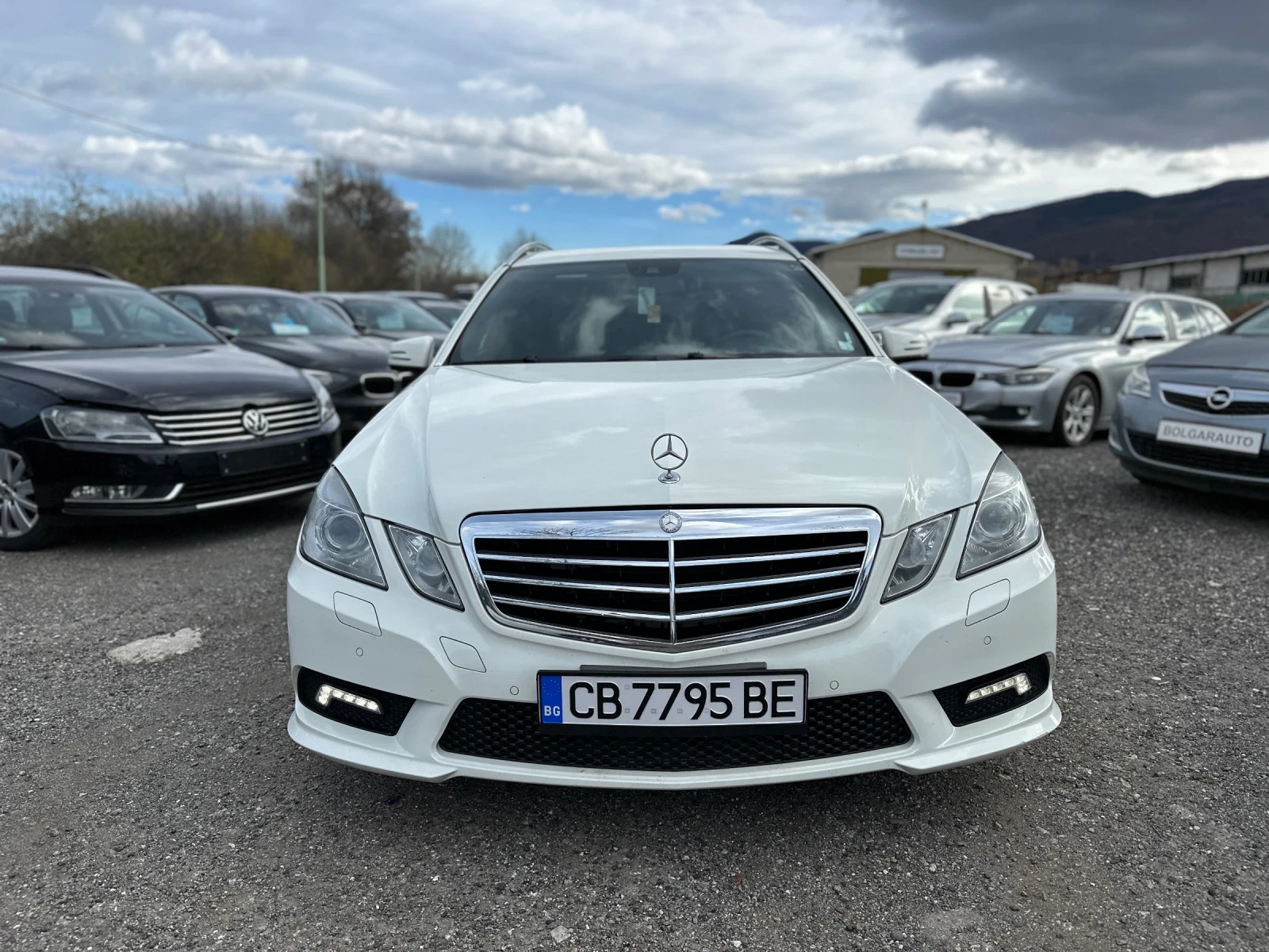 Mercedes-Benz E 350  - изображение 2