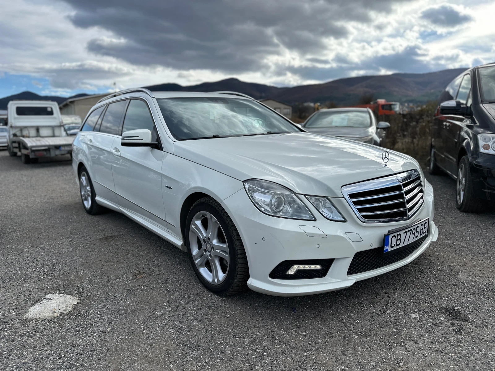 Mercedes-Benz E 350  - изображение 3