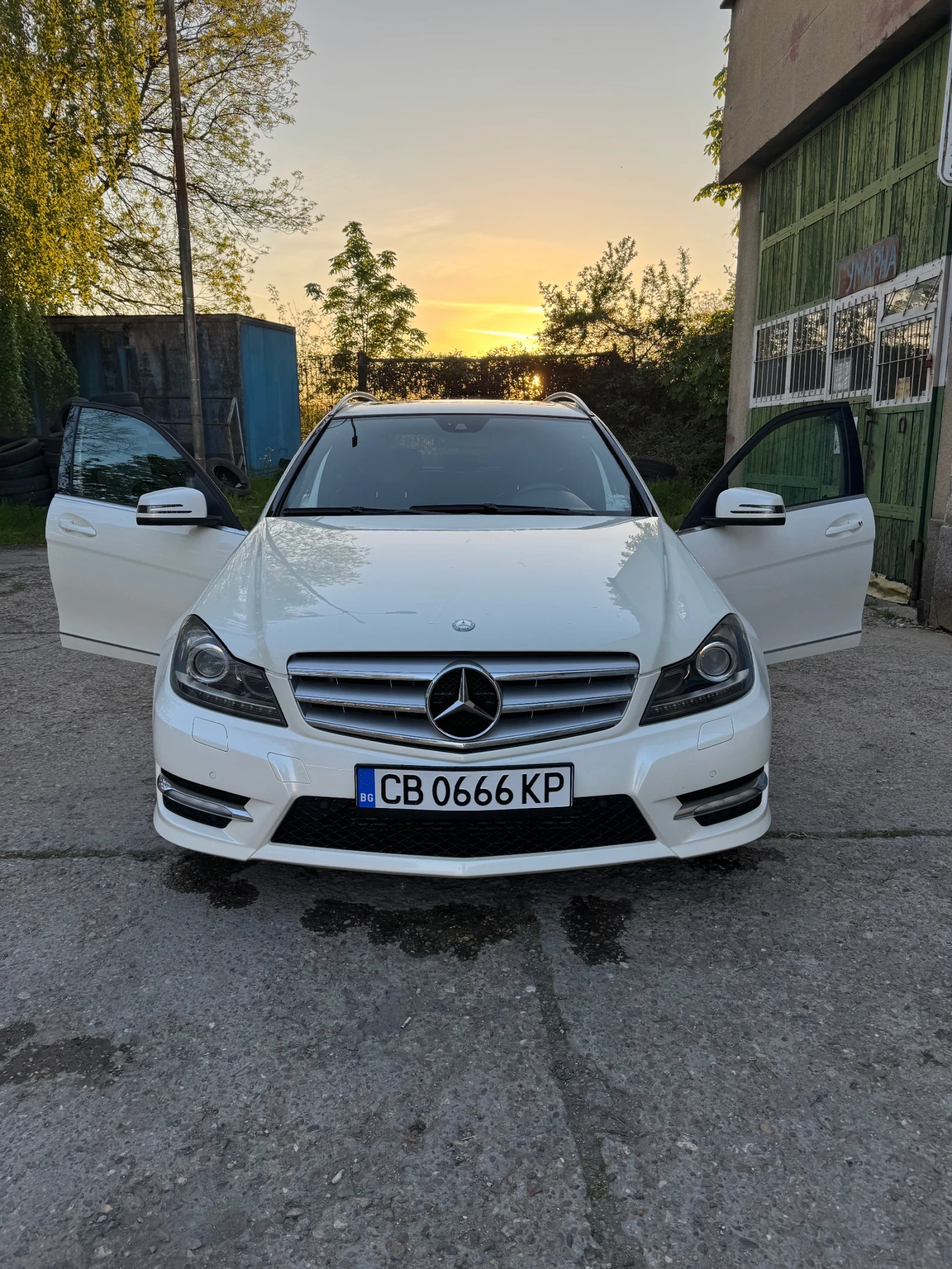 Mercedes-Benz C 250 4 MATIC/Сменени вериги/AMG пакет - изображение 3