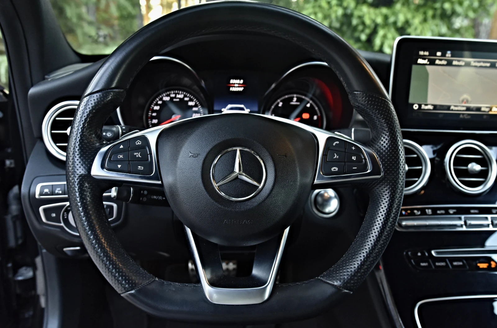 Mercedes-Benz C 250 AMG 4 MATIC РЕАЛНИ КМ - изображение 10