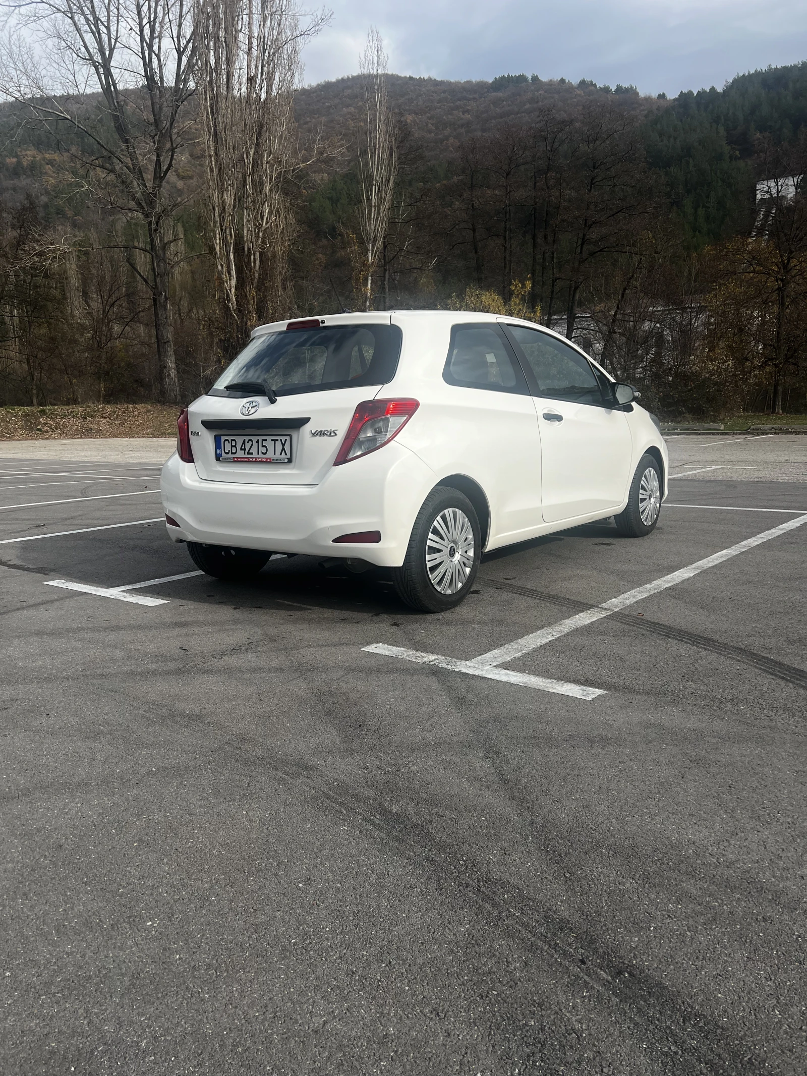 Toyota Yaris  - изображение 5