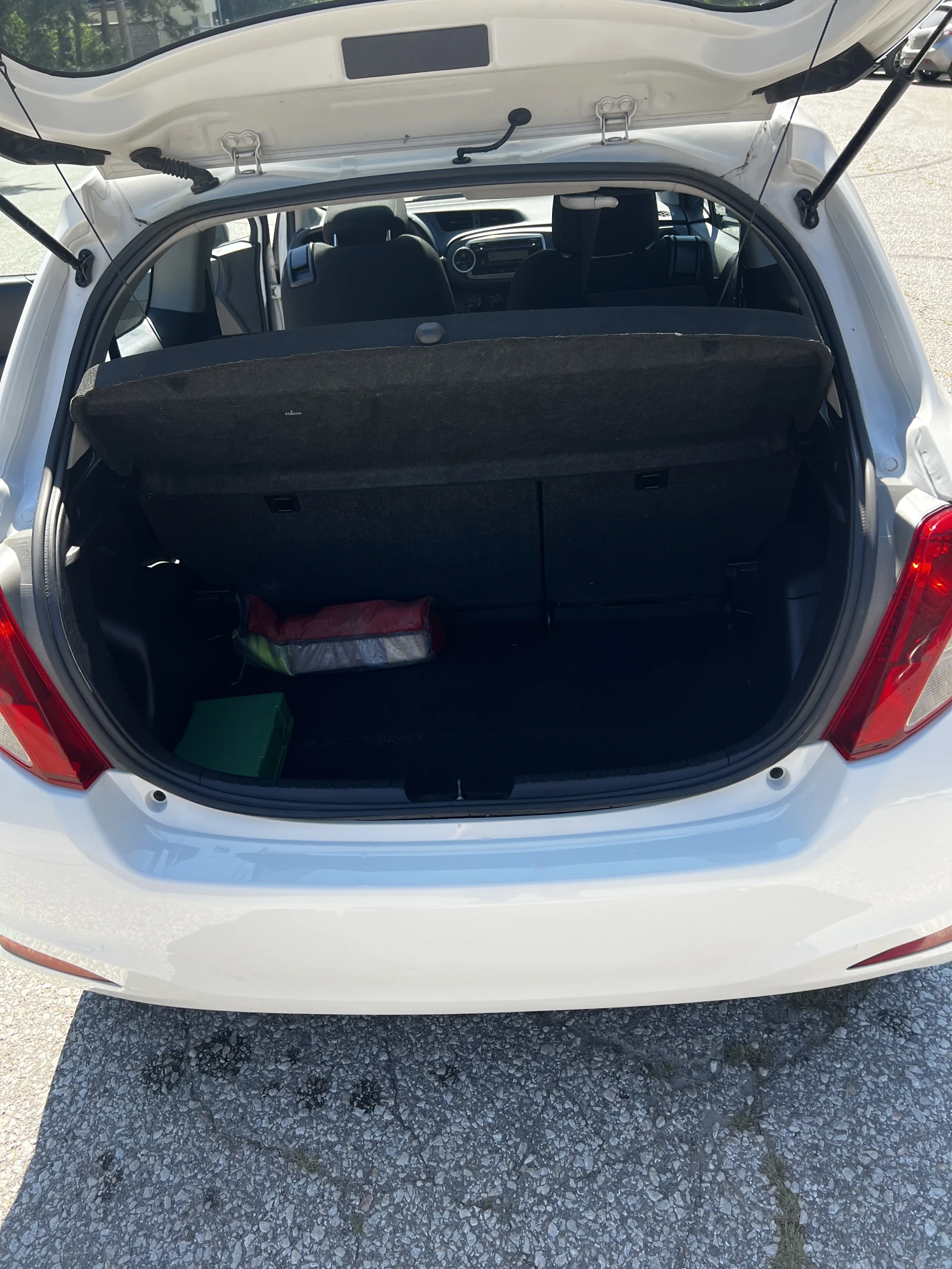 Toyota Yaris  - изображение 9
