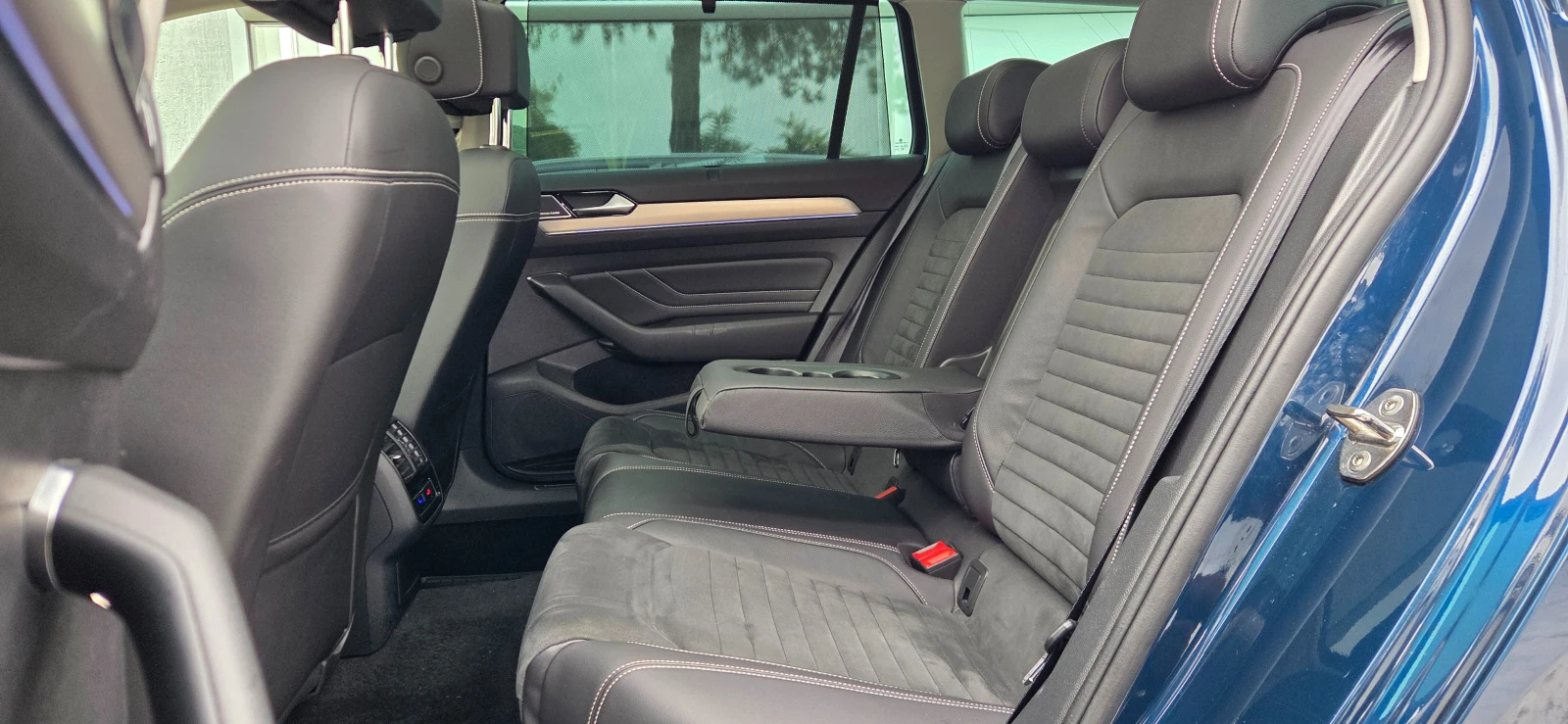 VW Passat Elegance-MATRIX-Кожа-Дигитал 200к.с. 4Motion - изображение 9
