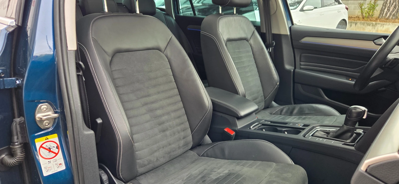 VW Passat Elegance-MATRIX-Кожа-Дигитал 200к.с. 4Motion - изображение 8