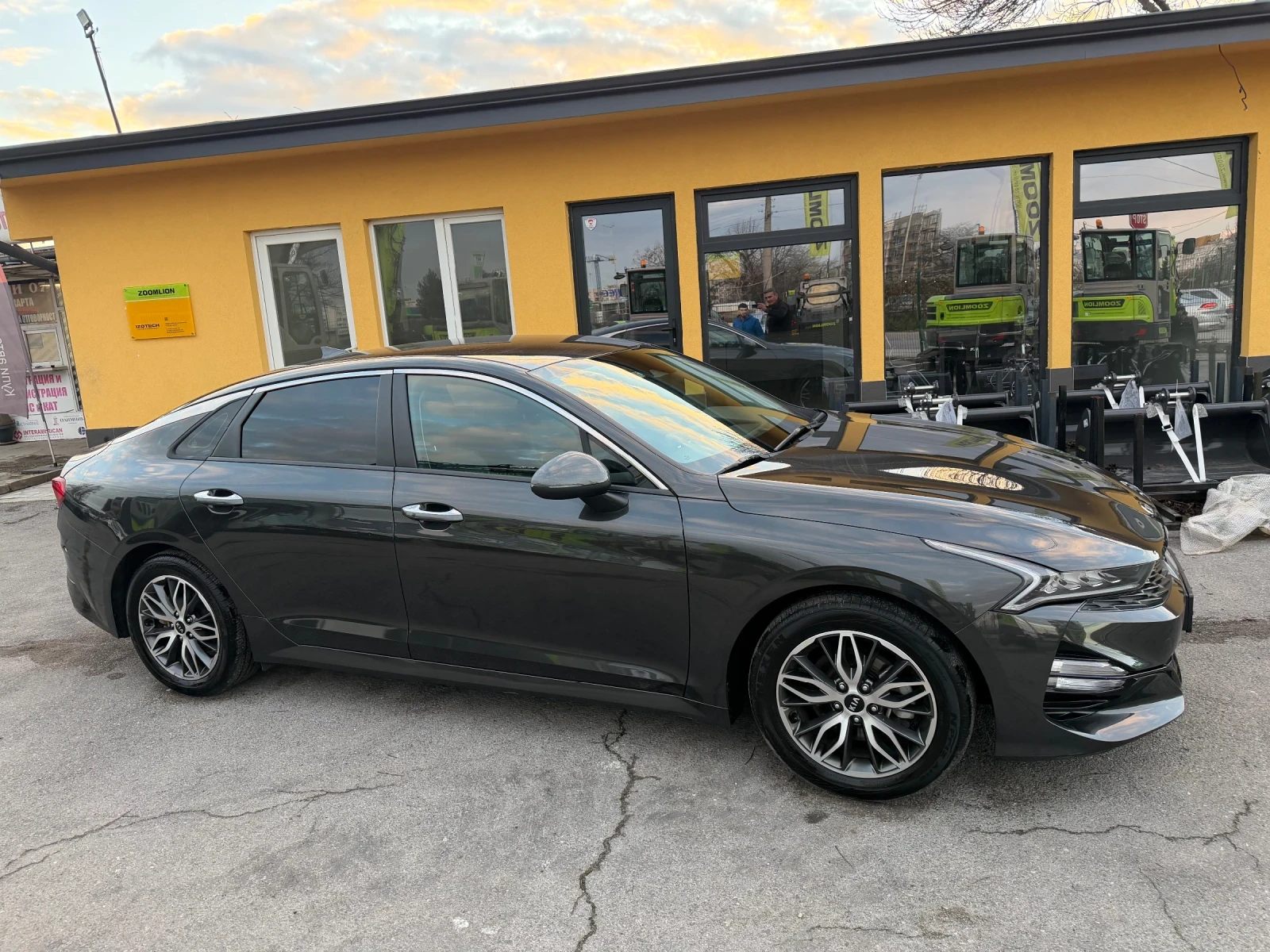 Kia K5 2.0 LPI  | Mobile.bg   4