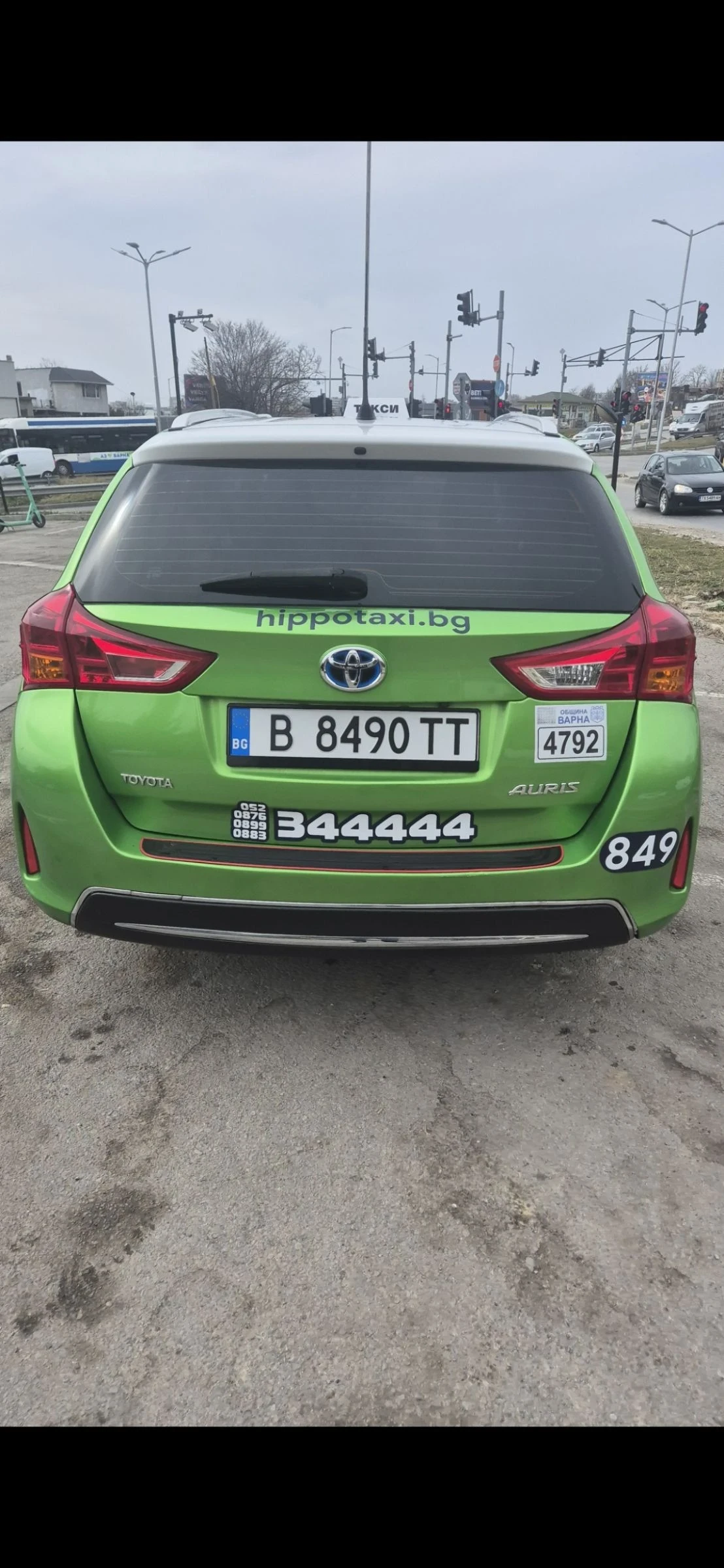 Toyota Auris 1.8 HYBRID Taxi - изображение 3