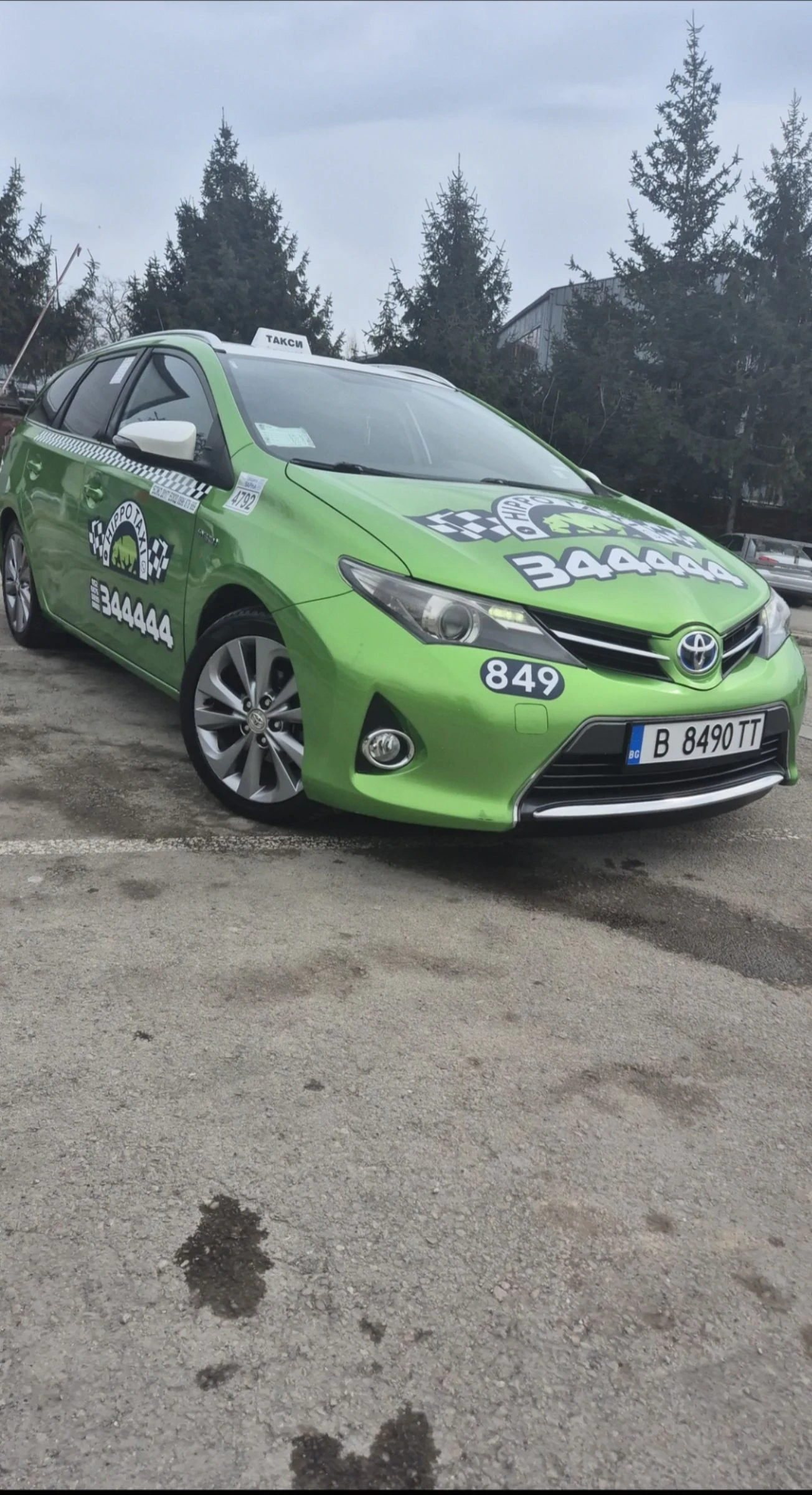 Toyota Auris 1.8 HYBRID Taxi - изображение 7