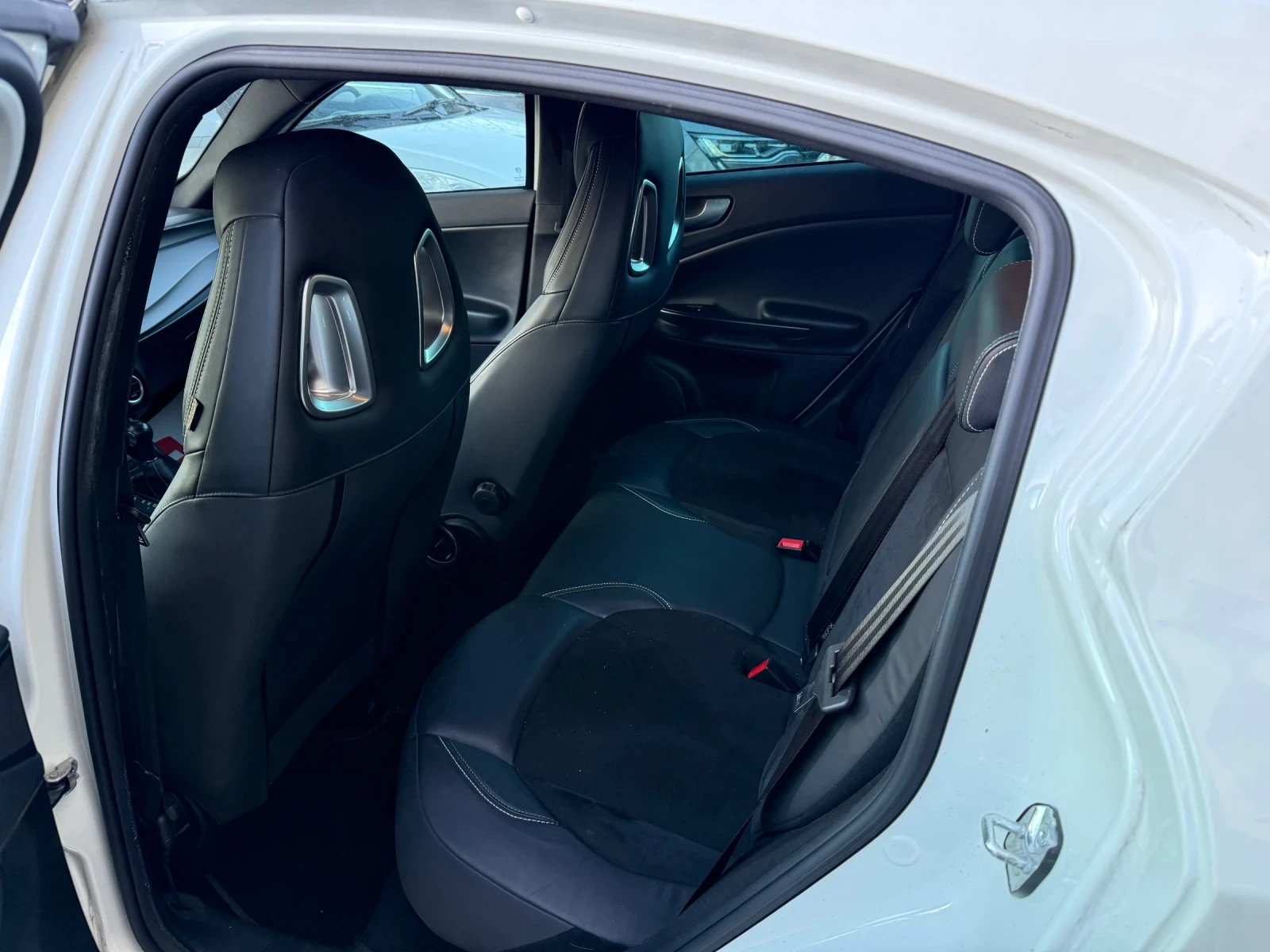 Alfa Romeo Giulietta 1750TBi! Quadrifoglio Verde TCT! АВТОМАТ! - изображение 10