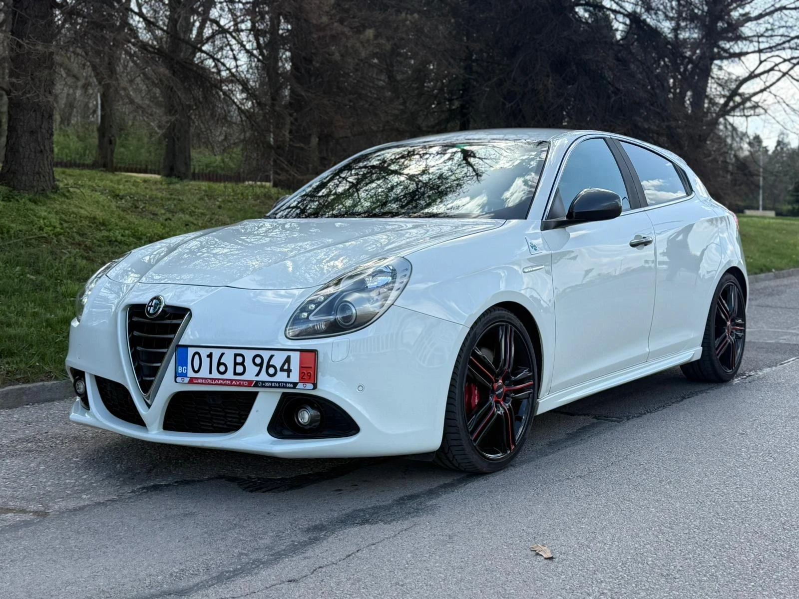 Alfa Romeo Giulietta 1750TBi! Quadrifoglio Verde TCT! АВТОМАТ!, снимка 8 - Автомобили и джипове - 53166065