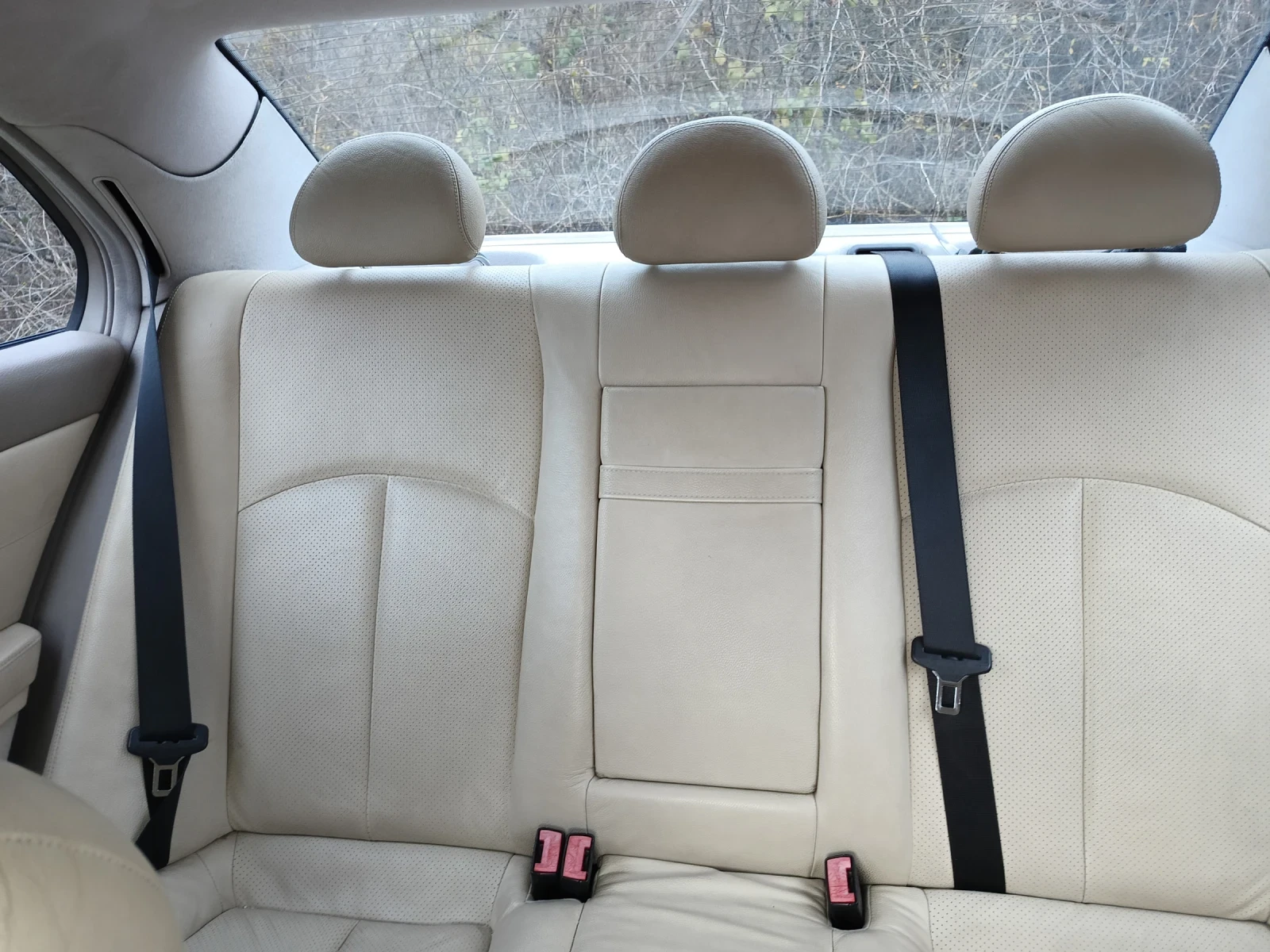 Mercedes-Benz E 220  - изображение 6