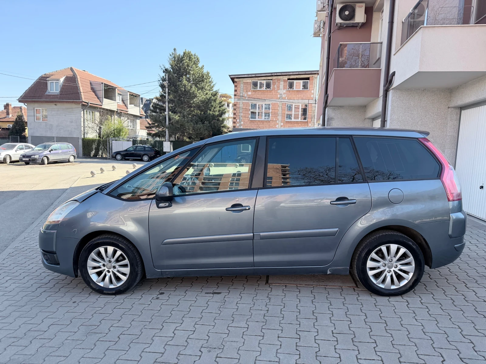 Citroen C4 Picasso 16 HDI Avtomatik - изображение 6