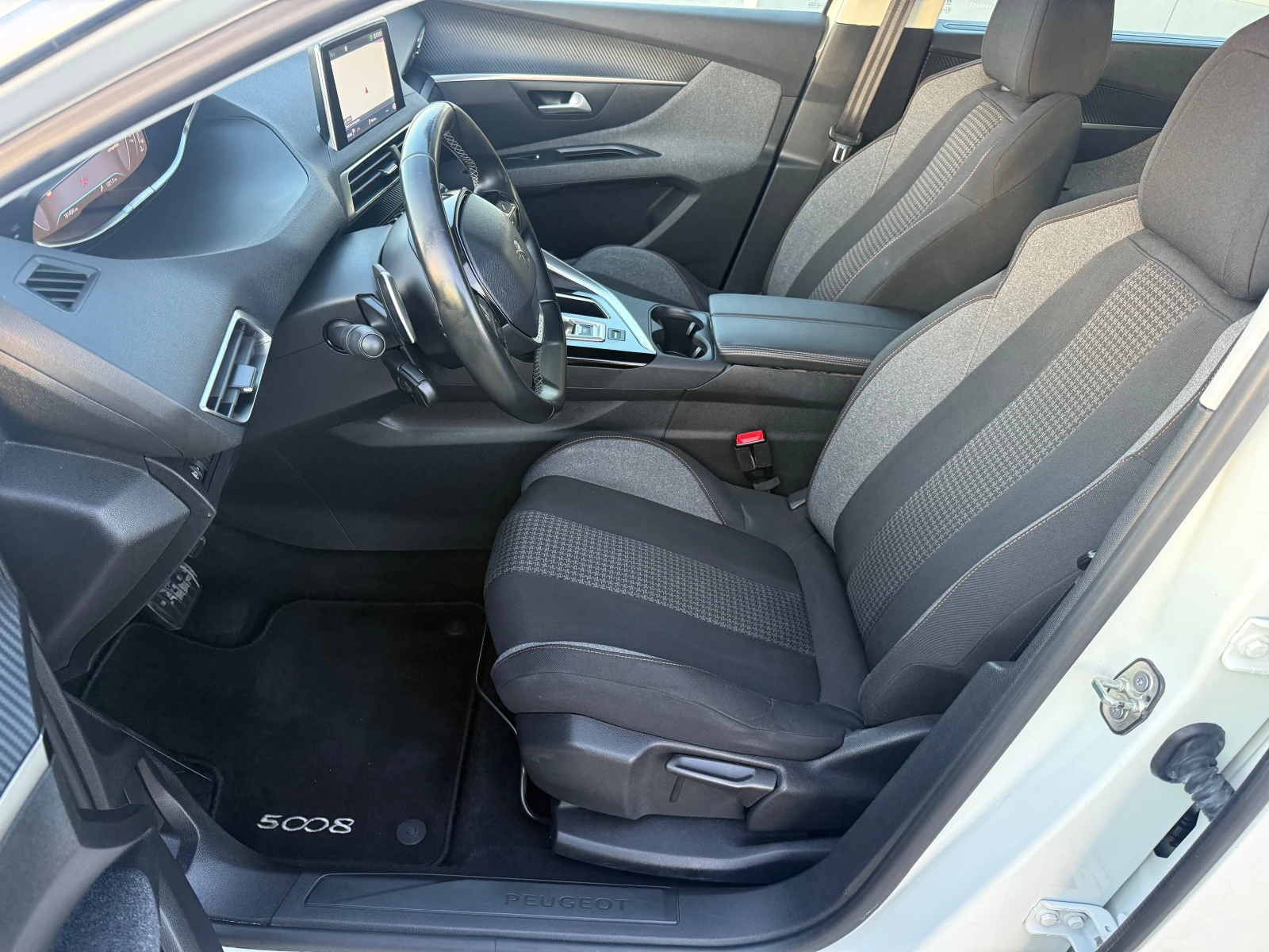 Peugeot 5008 1.5hdi 130 ks �������� ������ !!! | Mobile.bg � ����������� 10