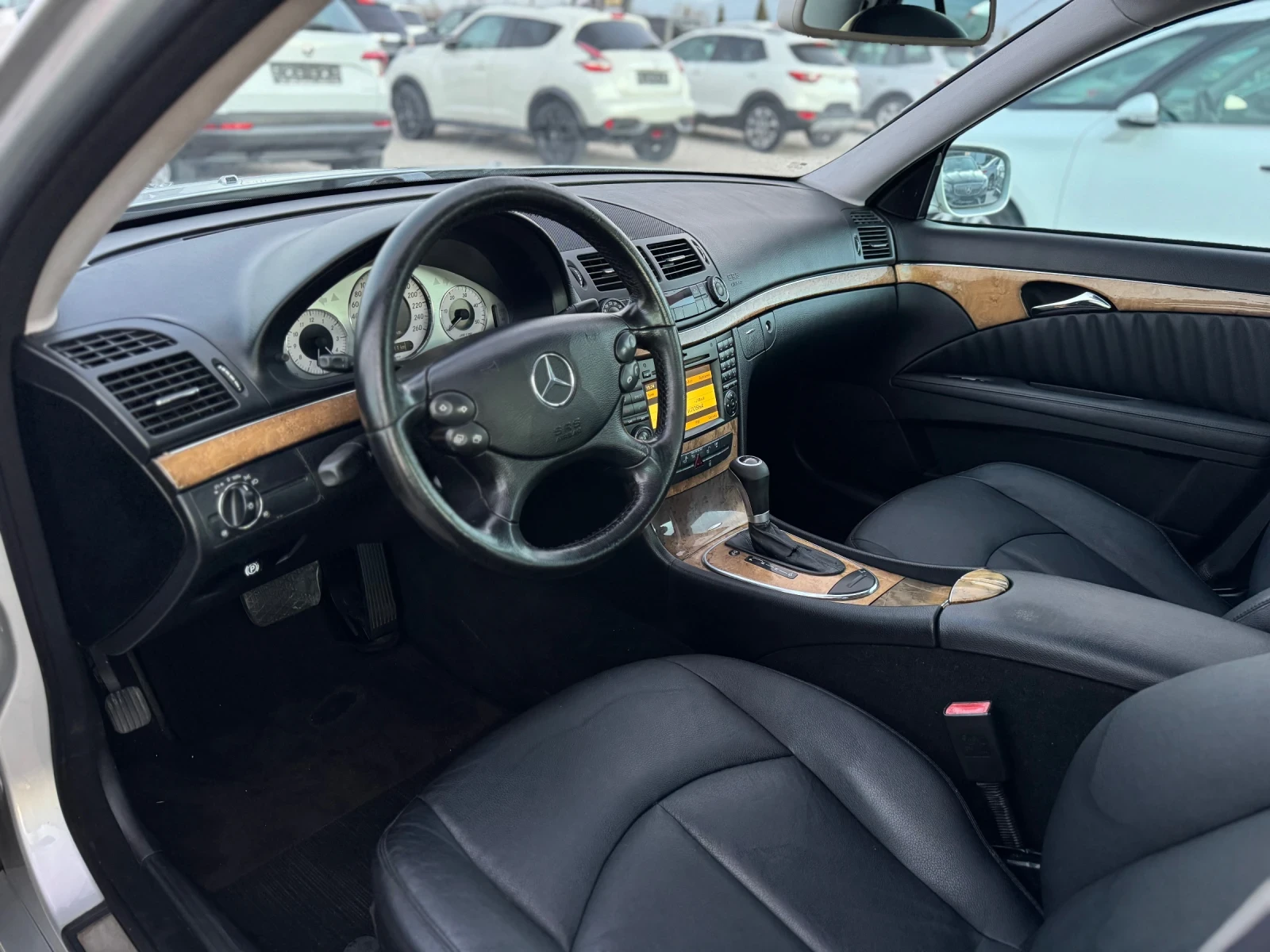 Mercedes-Benz E 300 BLUETEC AVANTGARDE, снимка 7 - Автомобили и джипове - 53814882