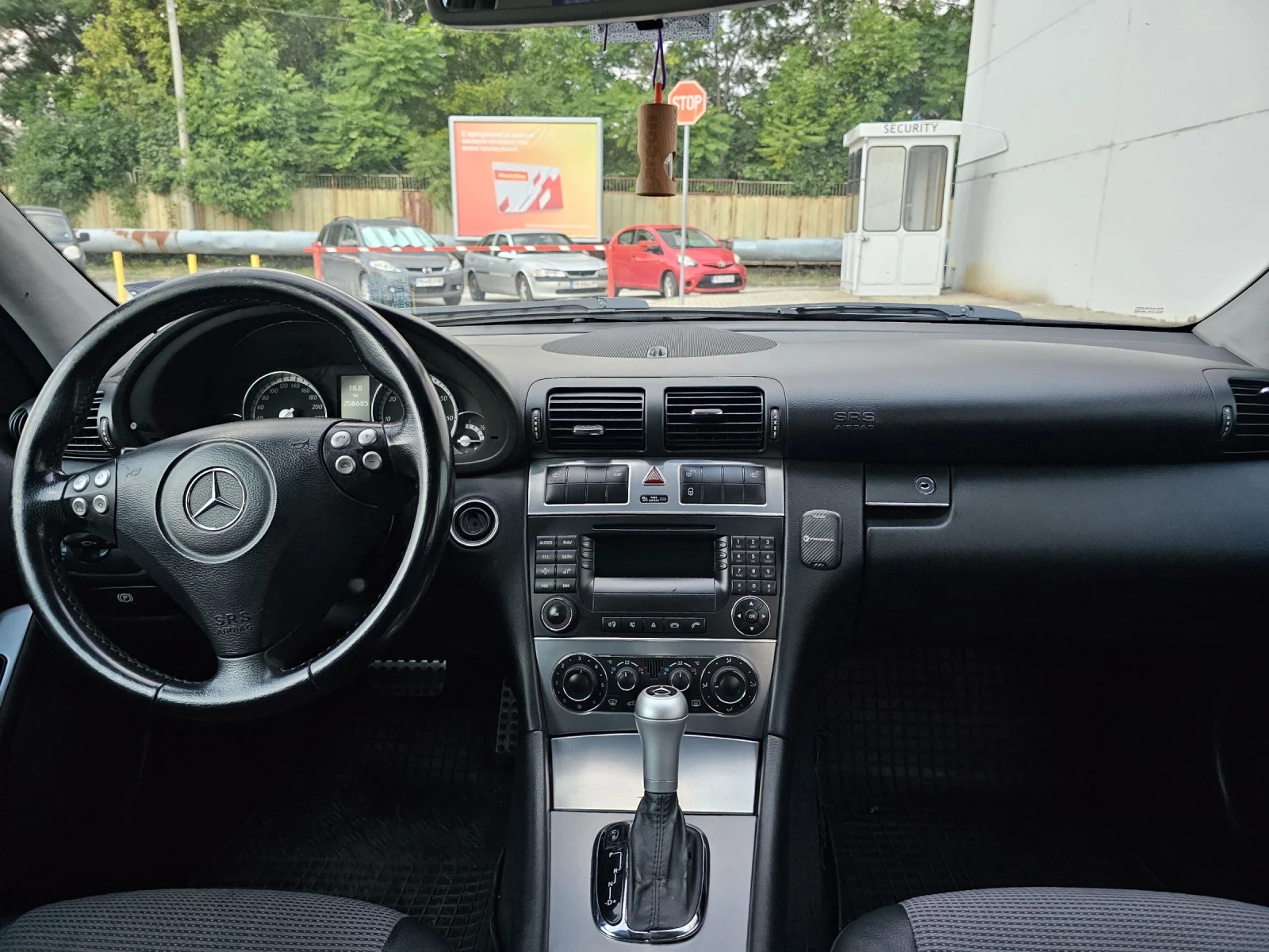 Mercedes-Benz C 180 C180, снимка 3 - Автомобили и джипове - 53823274