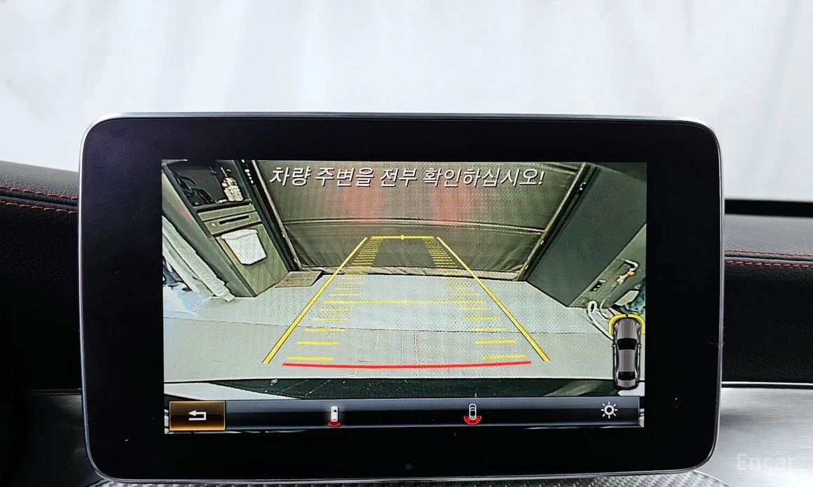 Mercedes-Benz C 43 AMG 4MATIC* BURMESTER* КАМЕРА* 360* LANE* ASSIST* , снимка 12 - Автомобили и джипове - 54080442