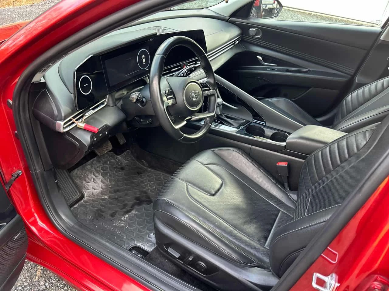 Hyundai Elantra * Ultimate Tech * CARFAX * BOSE * 2 КЛЮЧА * ПАНО, снимка 5 - Автомобили и джипове - 54080279