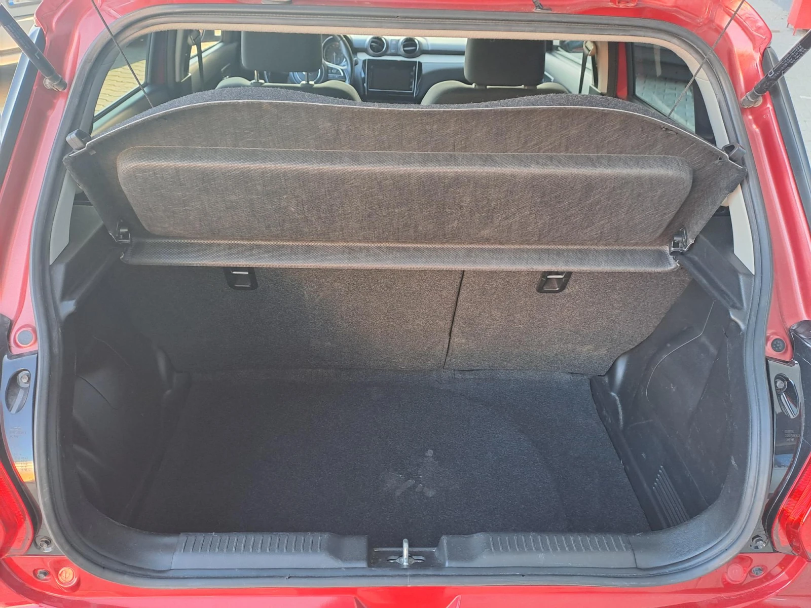 Suzuki Swift 1.2 GL+ MHEV Dual jet, снимка 16 - Автомобили и джипове - 54691290
