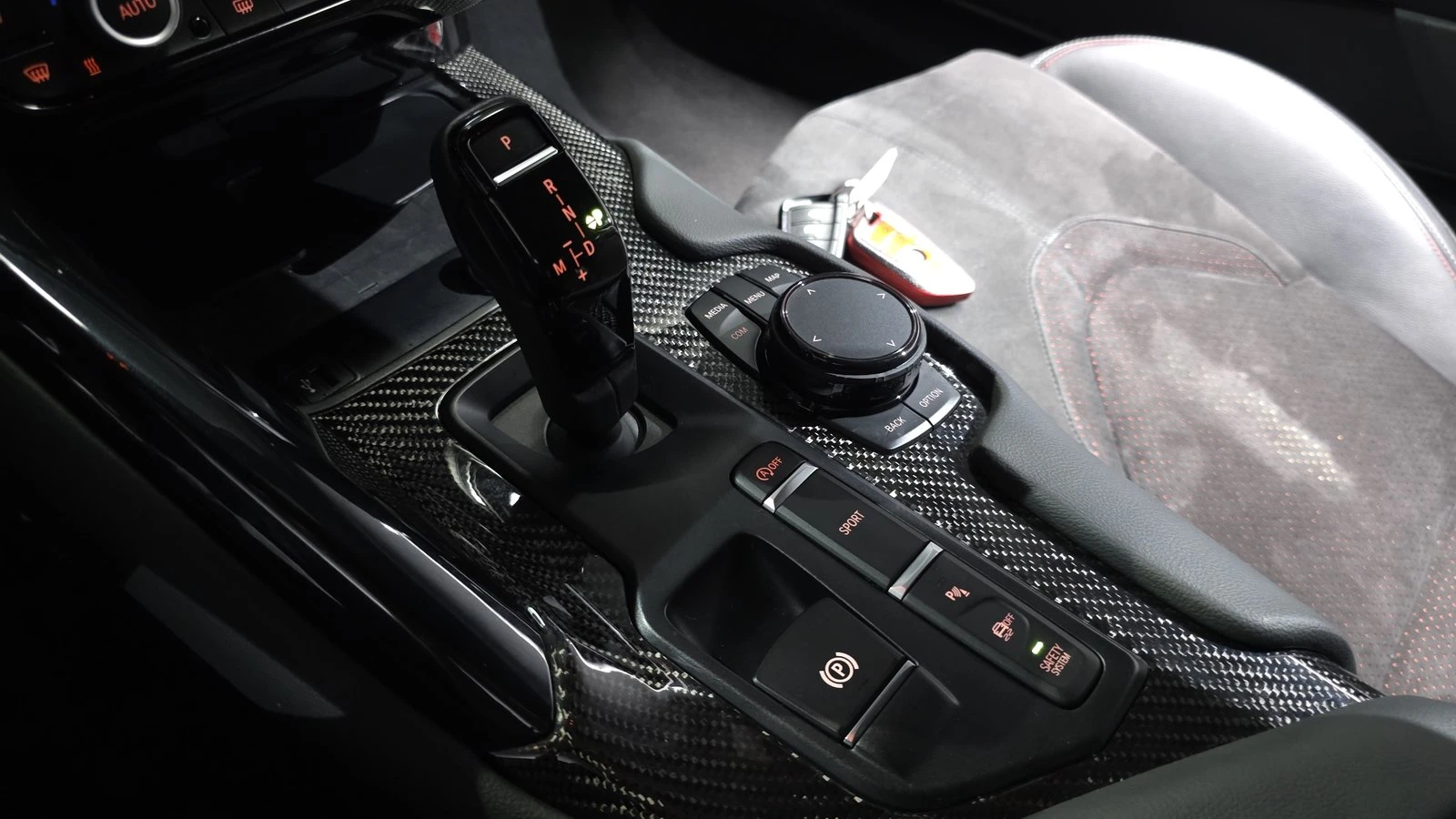 Toyota Supra 3.0* HUD* KEYLESS* BLIND SPOT* КРАЙНА ЦЕНА, снимка 9 - Автомобили и джипове - 55243922