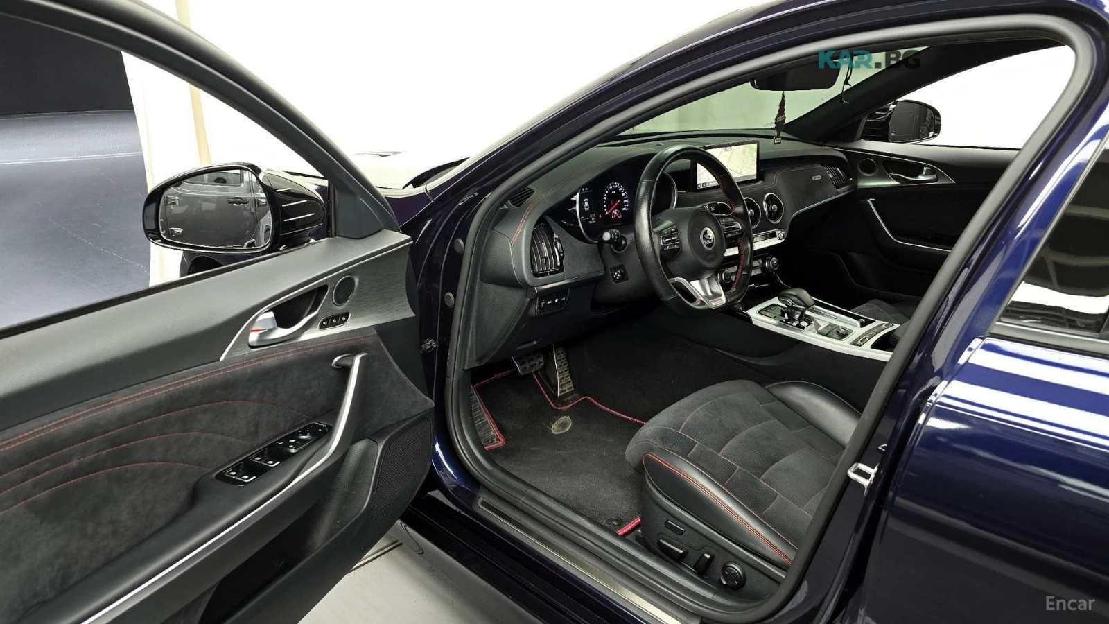 Kia Stinger Meister* 3.3* GT* AWD* DISTRONIC* ОБДУХ* КАМЕРА* , снимка 8 - Автомобили и джипове - 55381109