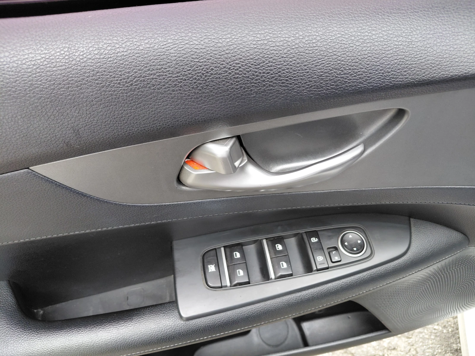Kia K3 ������ ���� | Mobile.bg � ����������� 6