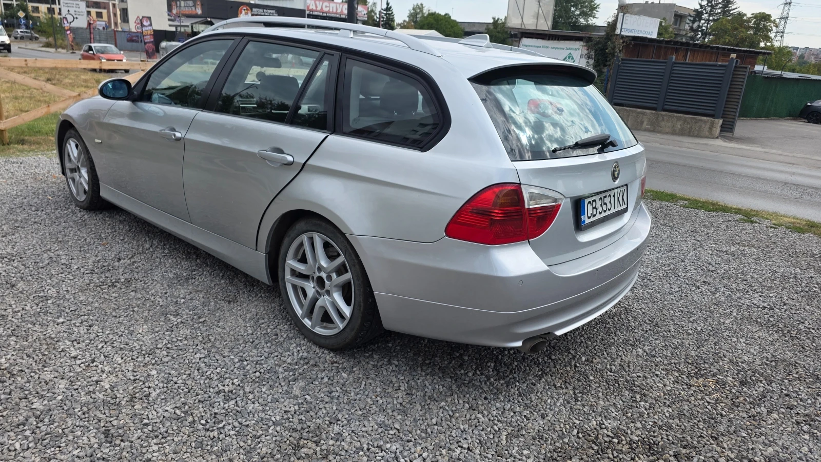 BMW 318, снимка 5 - Автомобили и джипове - 56138773