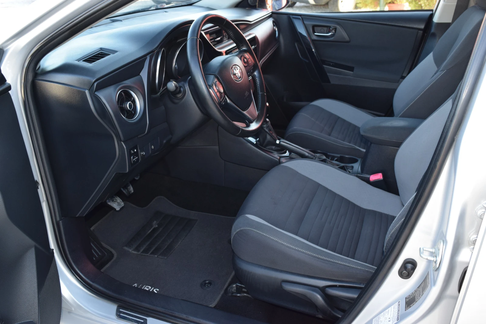Toyota Auris 1, 4 D4D* Euro6B* RSA* LDA* PSC* ������ | Mobile.bg � ����������� 9