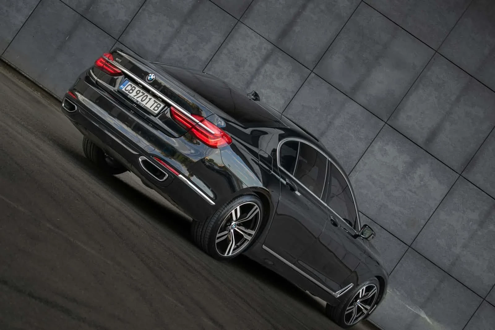BMW 730, снимка 12 - Автомобили и джипове - 56749594